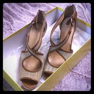 wedges platform sandals brown color size 9.5